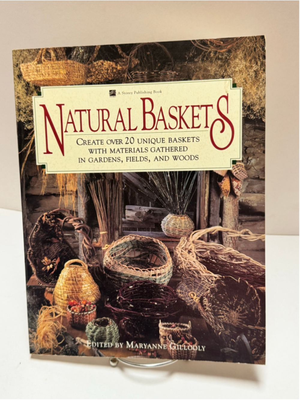 Storey Publishing Natural Baskets Paperback Book 1992 - 1st print